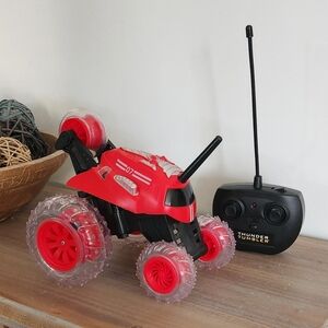 🚗💥 Red Thunder Tumbler RC Stunt Car – Pre-Owned, Fully Functional - perfect